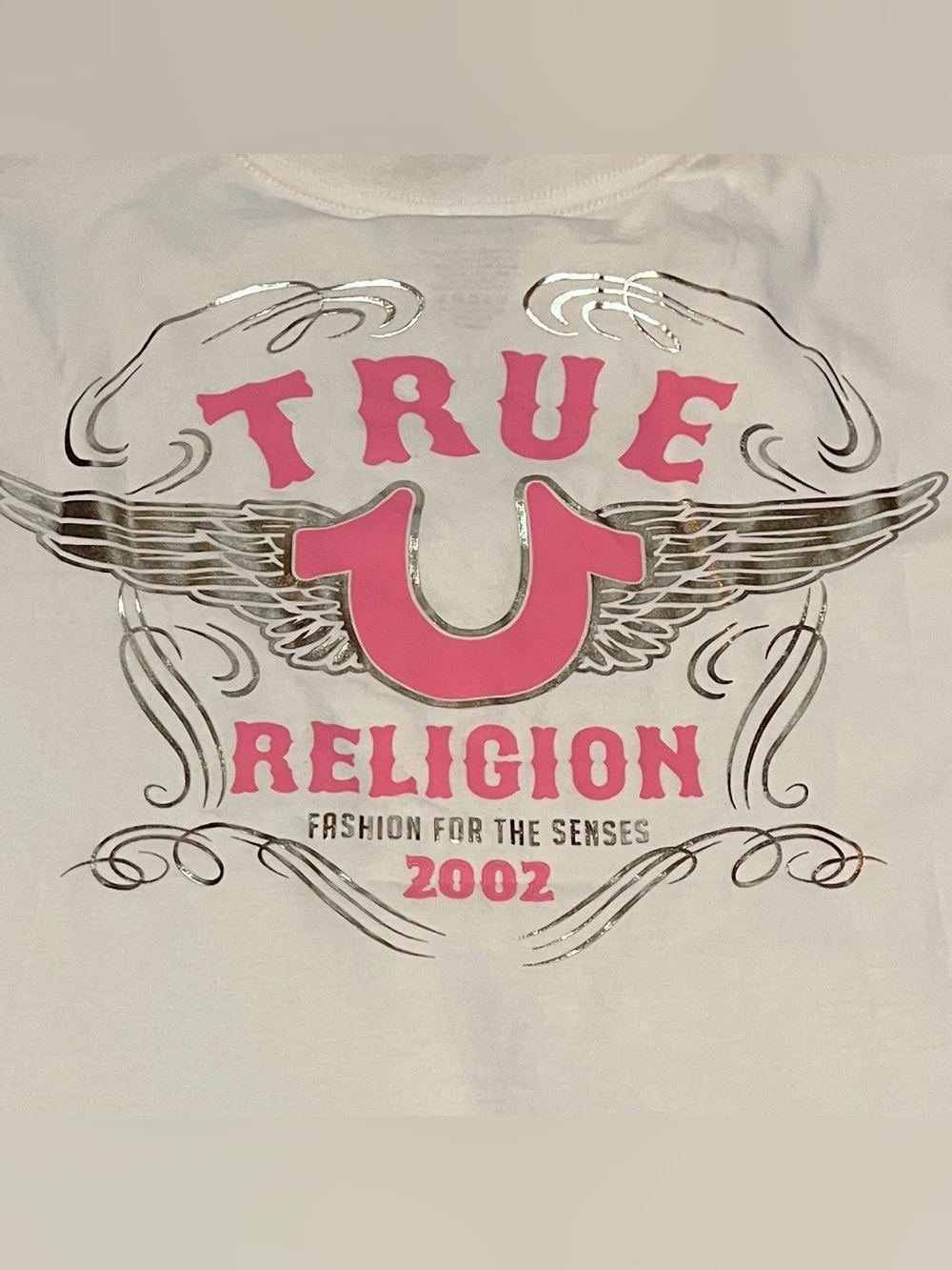 True Religion Horseshoe Winged White/Pink Short-Sleeve Crewneck Tee - Picture 8 of 11